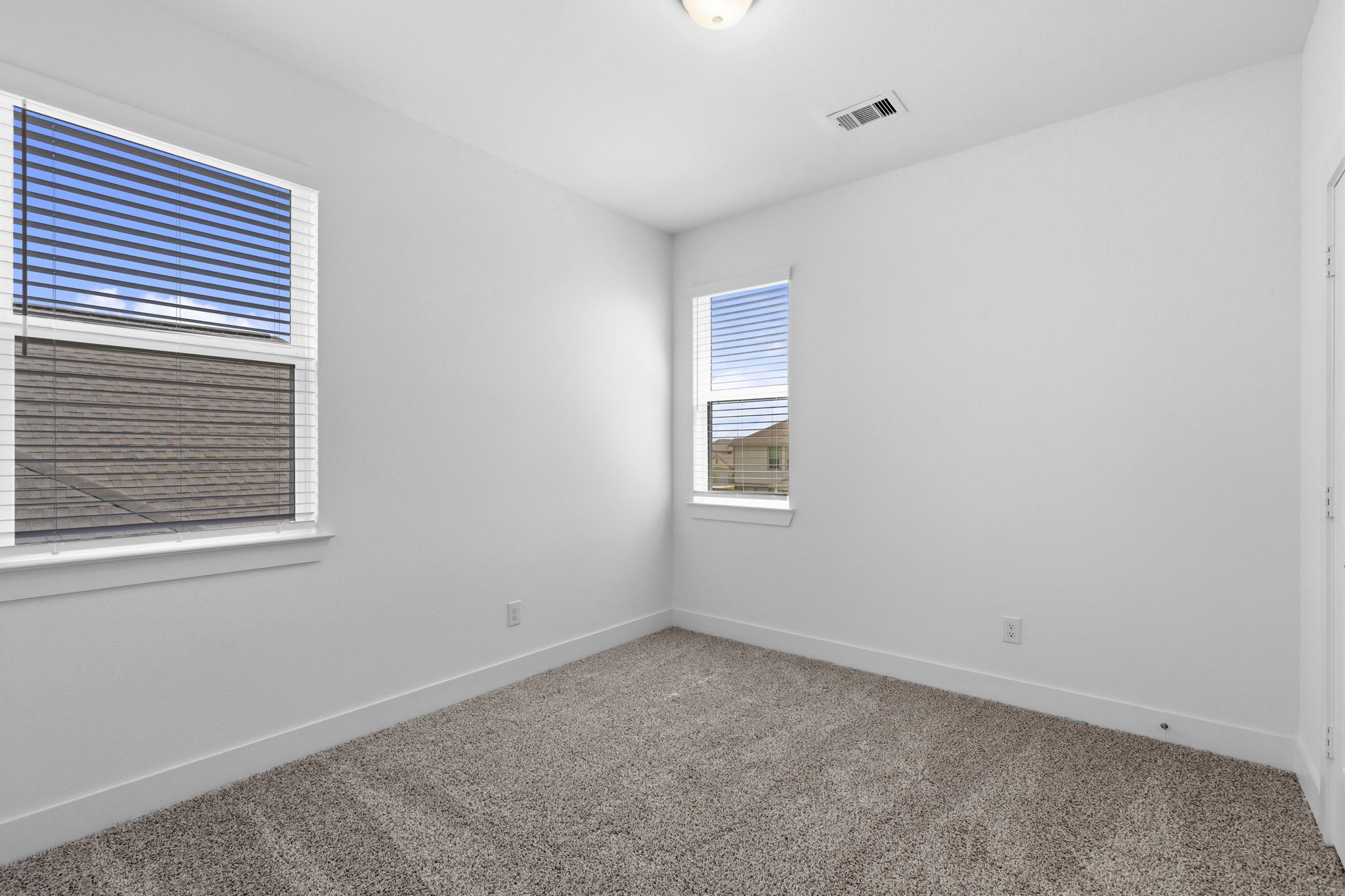 Photos are REPRESENTATIVE of the home /floor plan and are NOT of the actual home.  Selections, features, and room options vary.