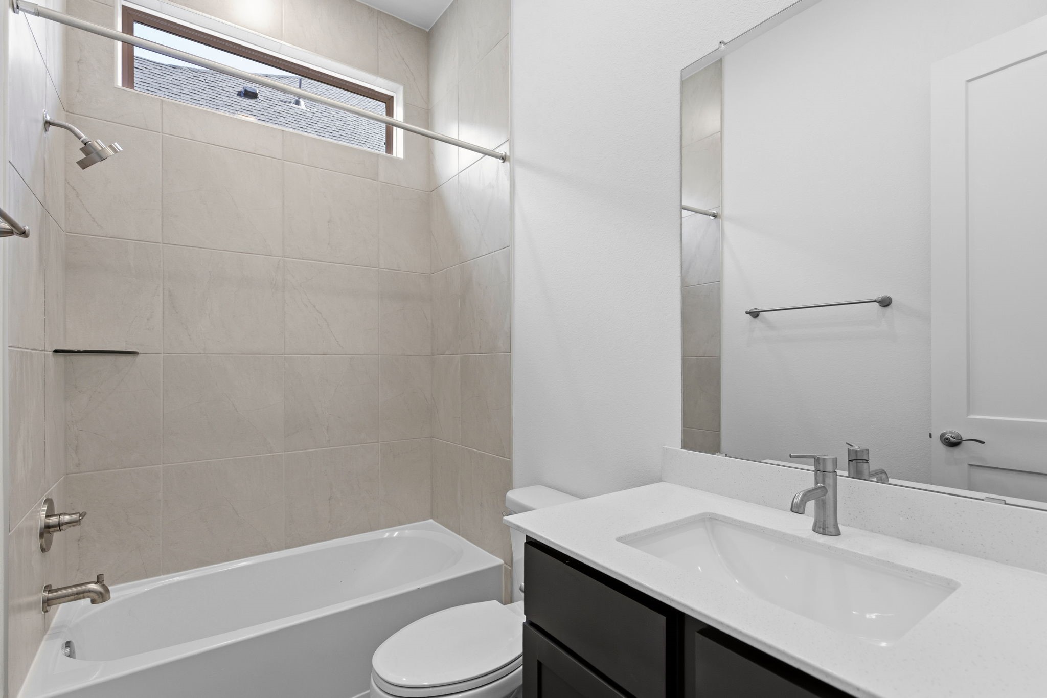 Photos are REPRESENTATIVE of the home /floor plan and are NOT of the actual home.  Selections, features, and room options vary.
