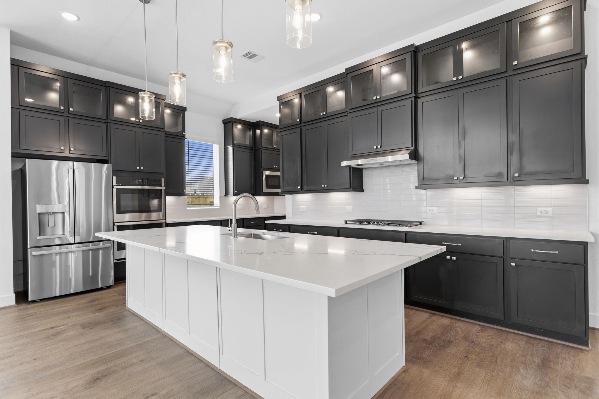 Photos are REPRESENTATIVE of the home /floor plan and are NOT of the actual home.  Selections, features, and room options vary.