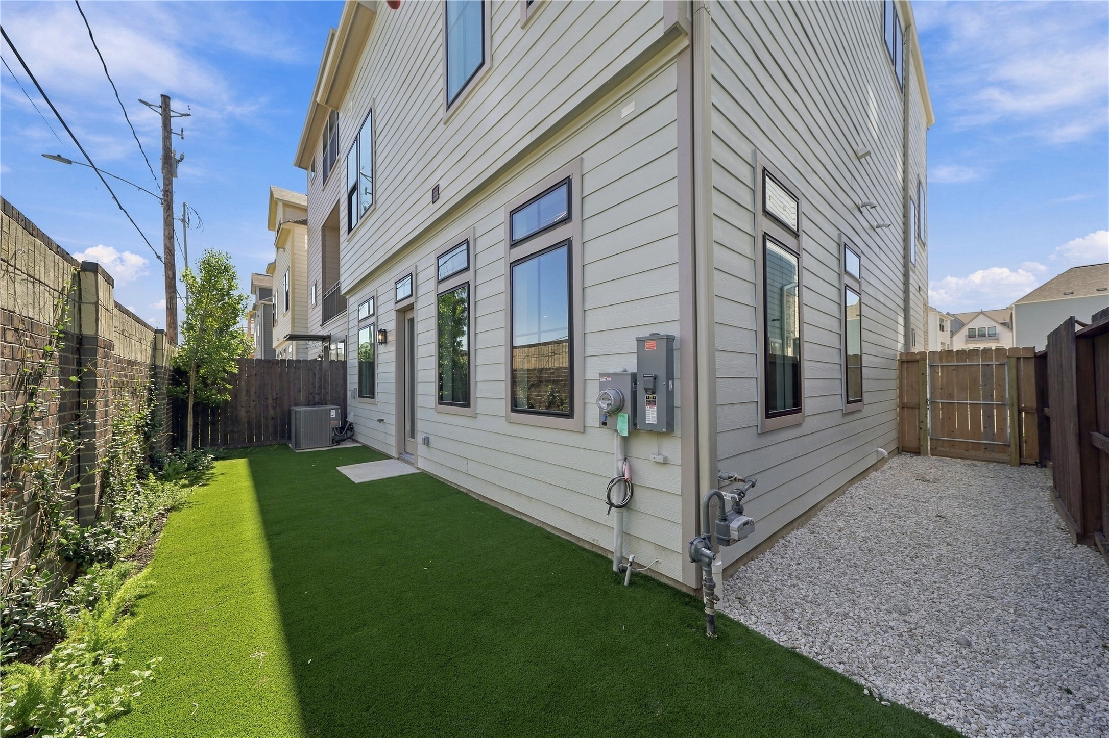 1714 Sedola Lane, Houston, TX 77055