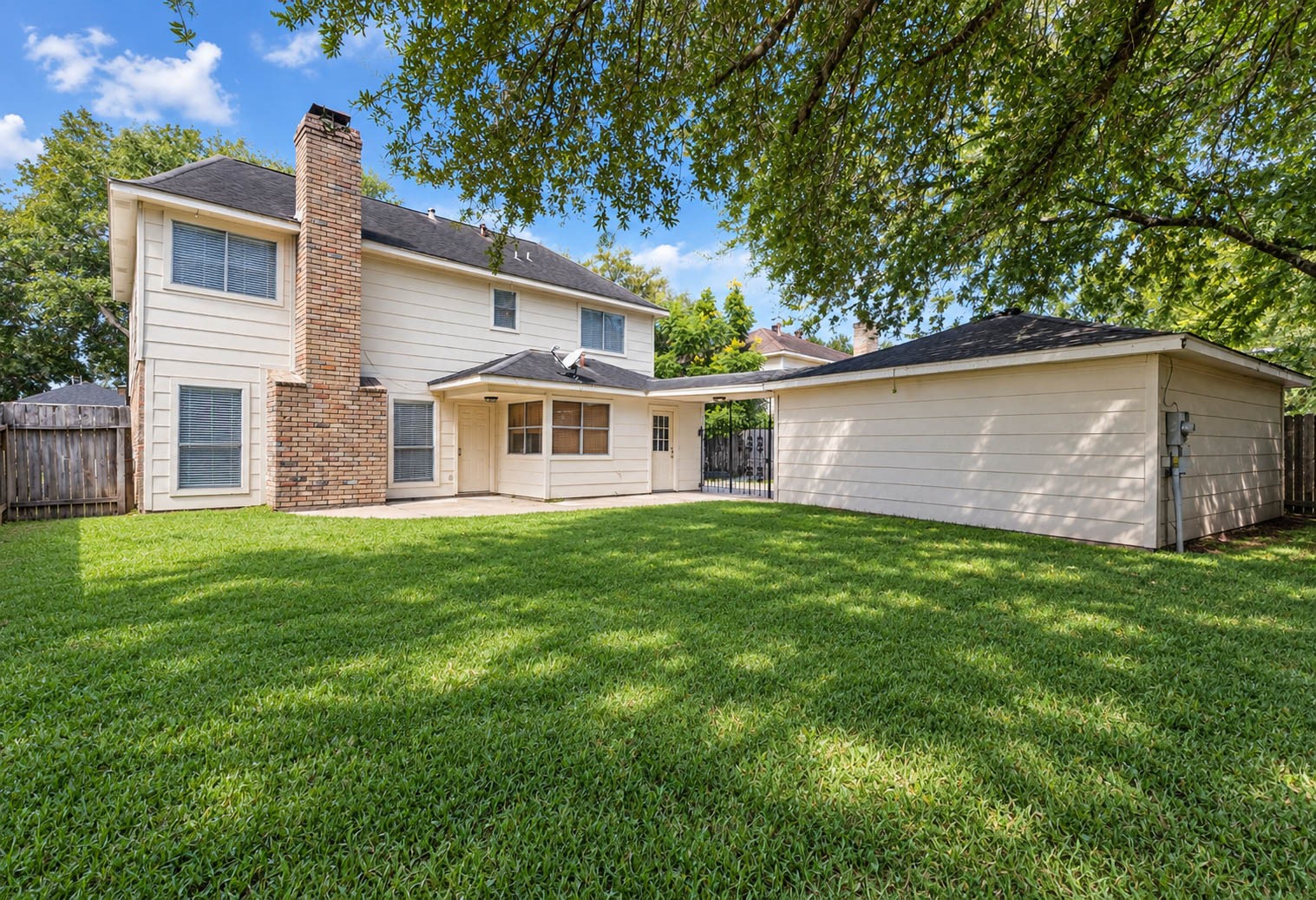 4003 Ash Hollow Drive, Houston, TX 77082