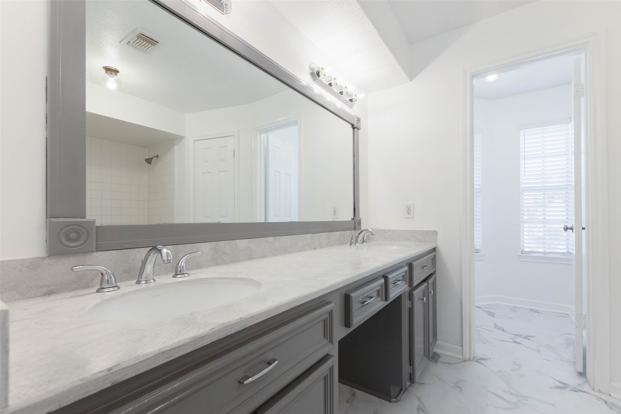 Primary Ensuite w/Separate Water Closet & Double Walk-in Closets