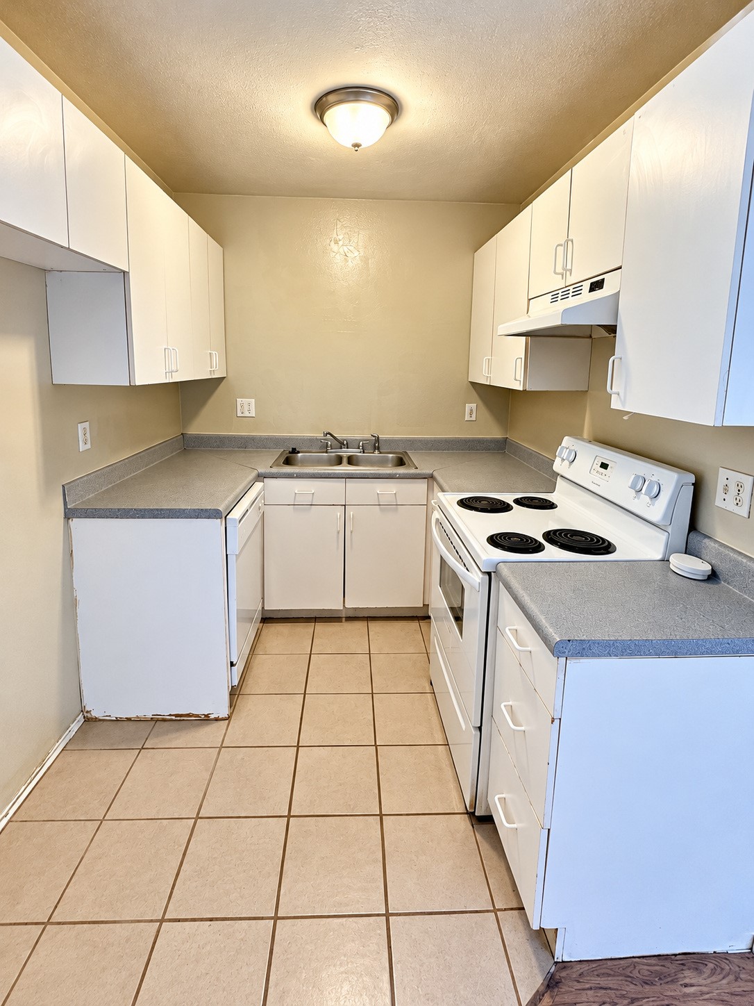 Galley kitchen Galley kitchen