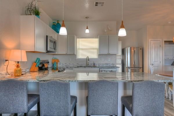 breakfast bar
