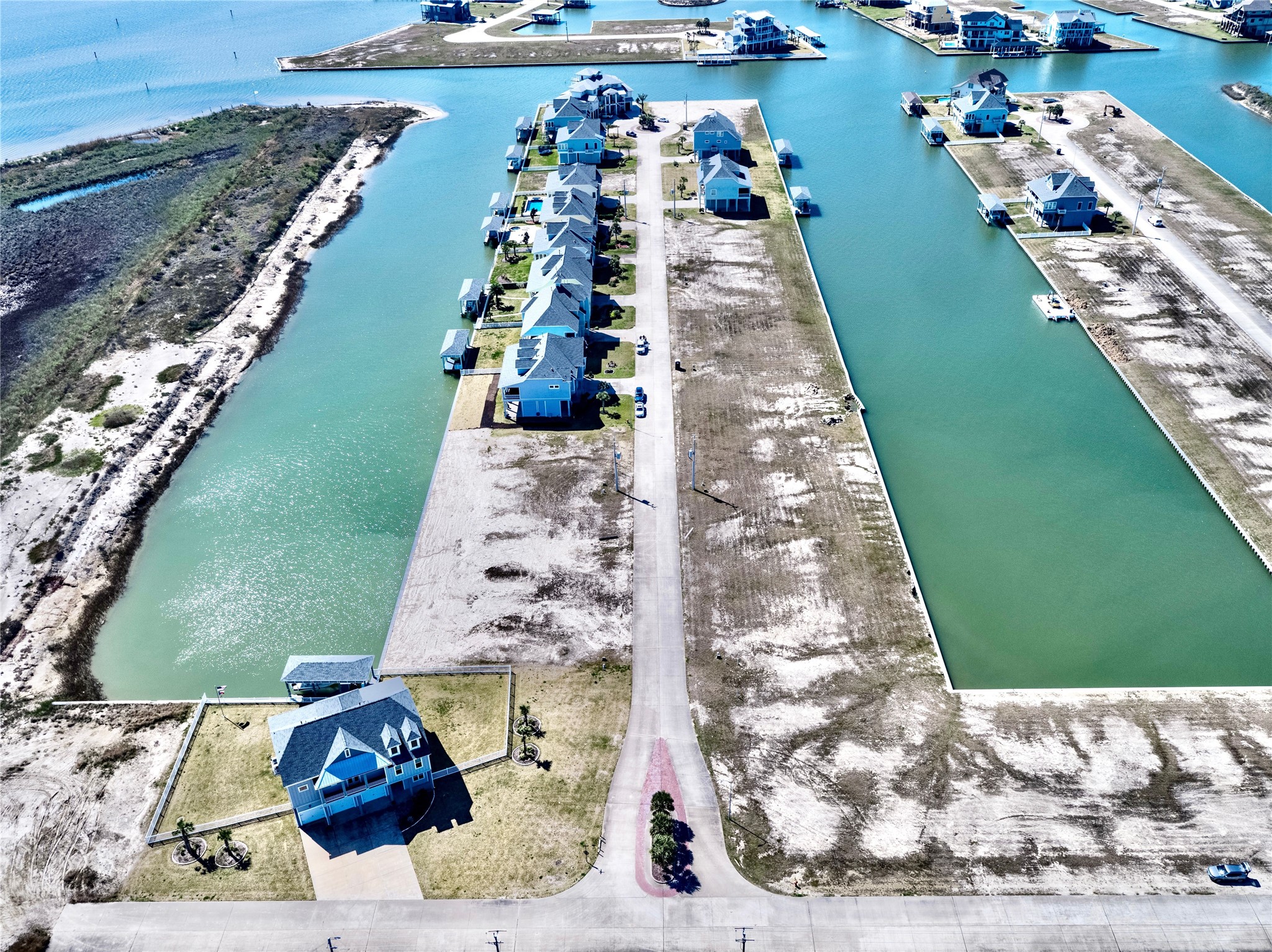 2 Hawkeye, Hitchcock, TX 77563