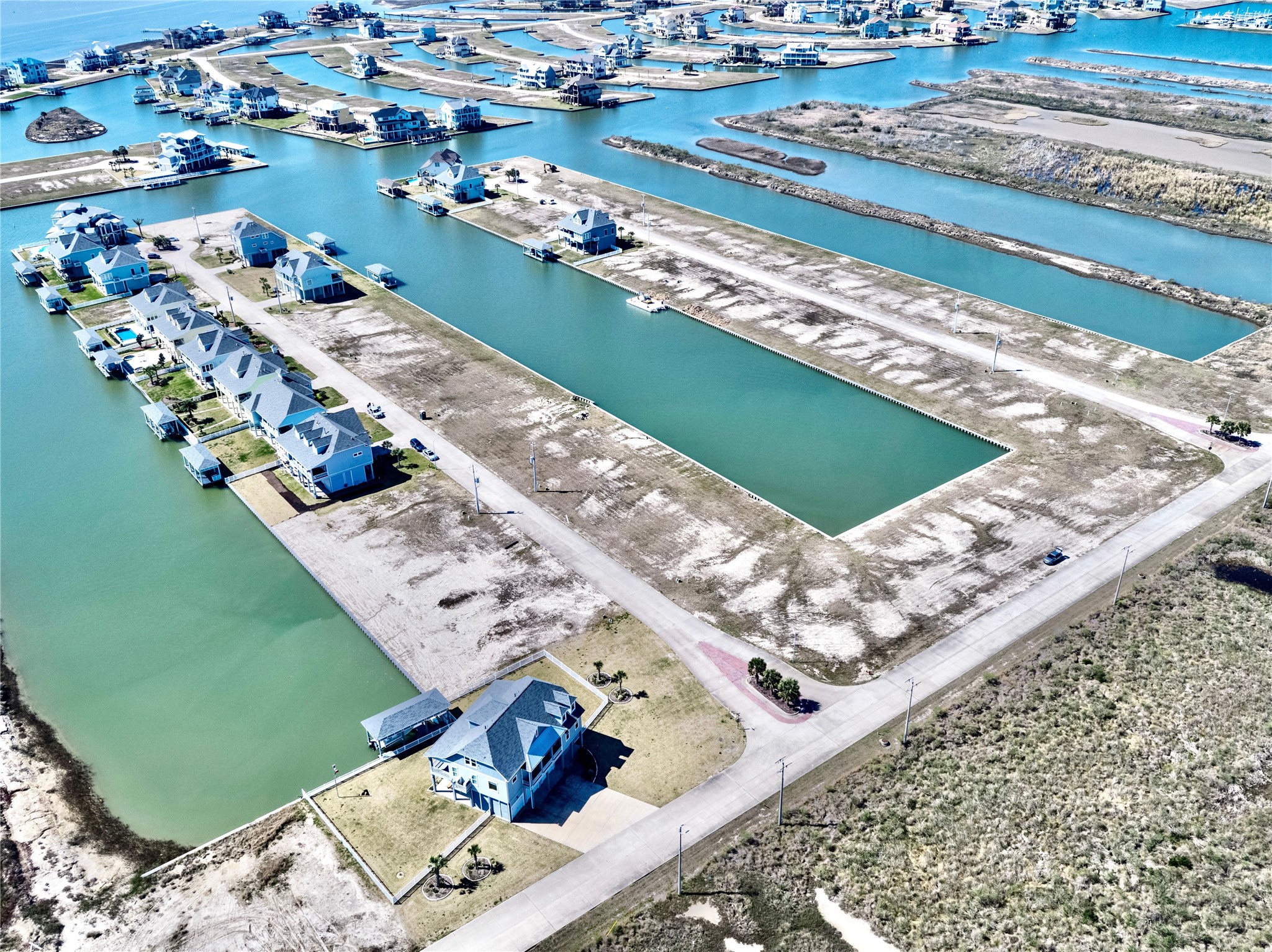2 Hawkeye, Hitchcock, TX 77563