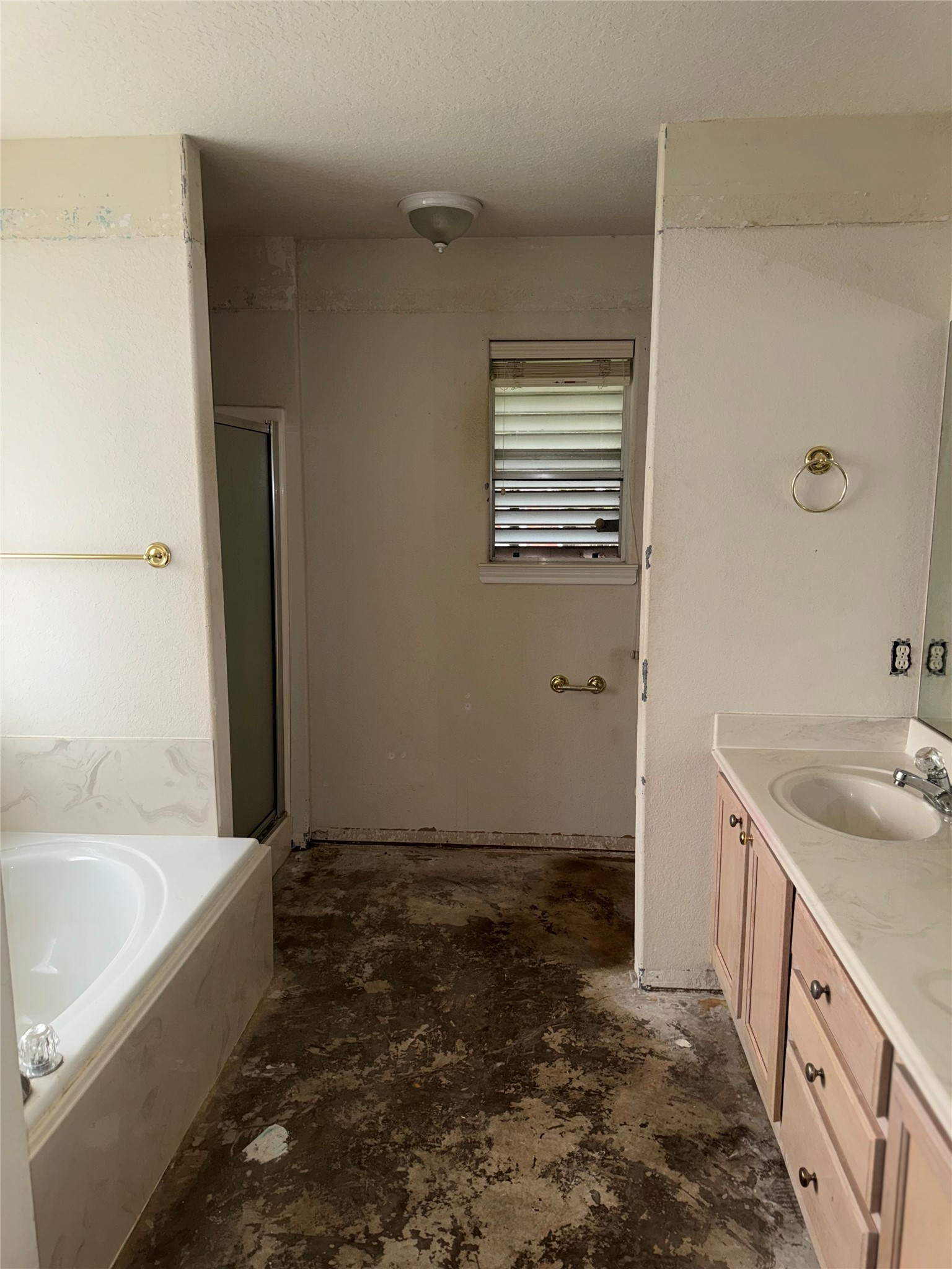 Primary en-suite