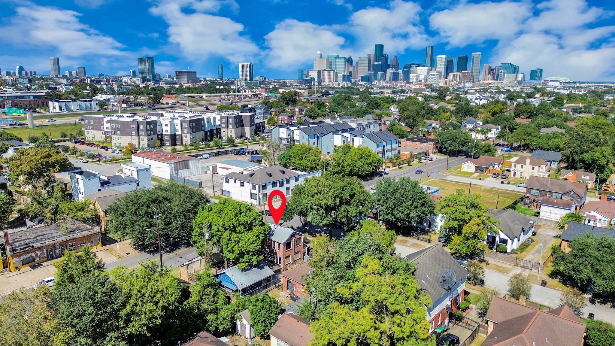 2402 Barbee Street, Houston, TX 77004 2402 Barbee Street, Houston, TX 77004