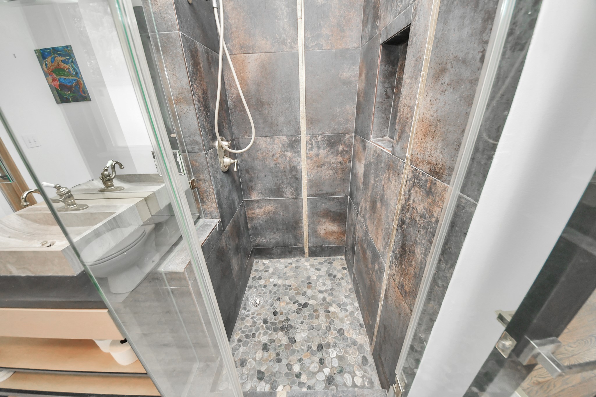 Primary bath.