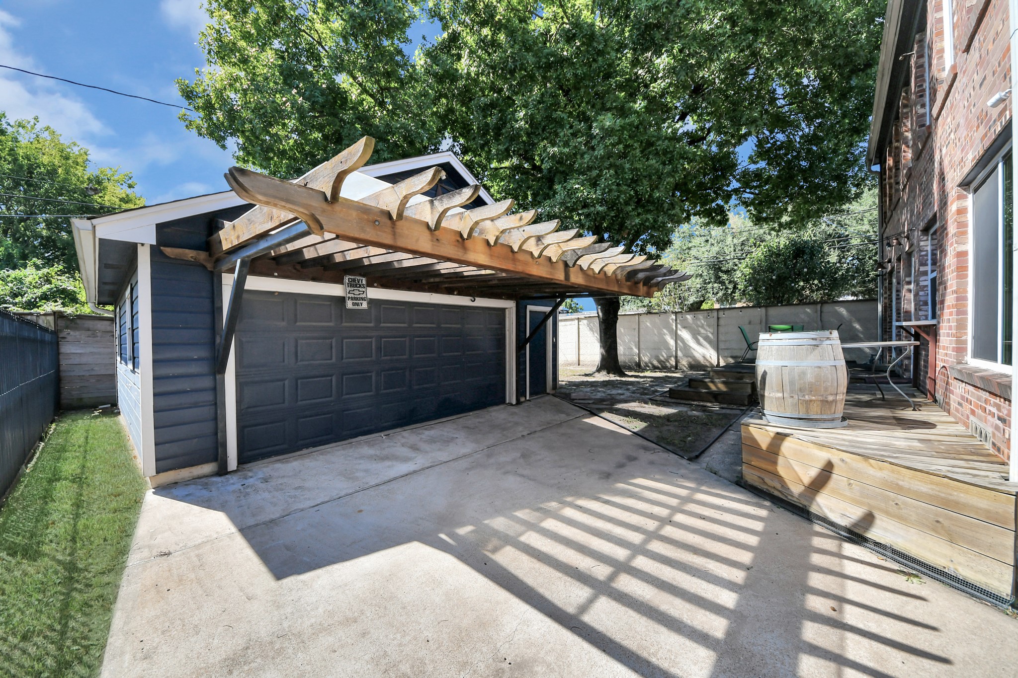 2402 Barbee Street, Houston, TX 77004