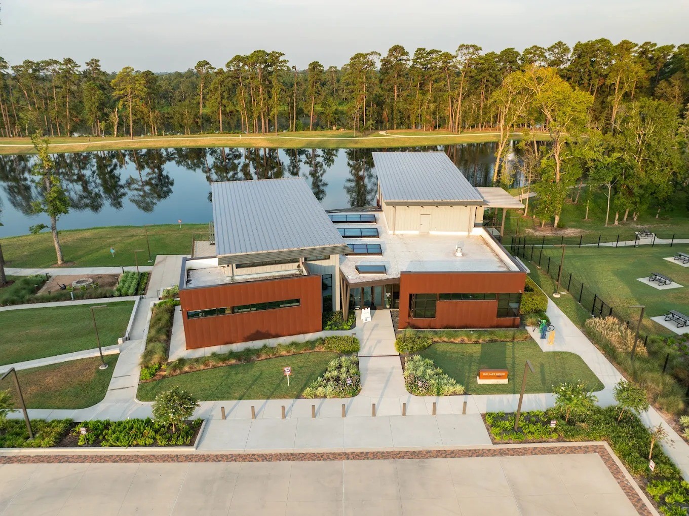 114 Silver Sky Court, Conroe, TX 77304