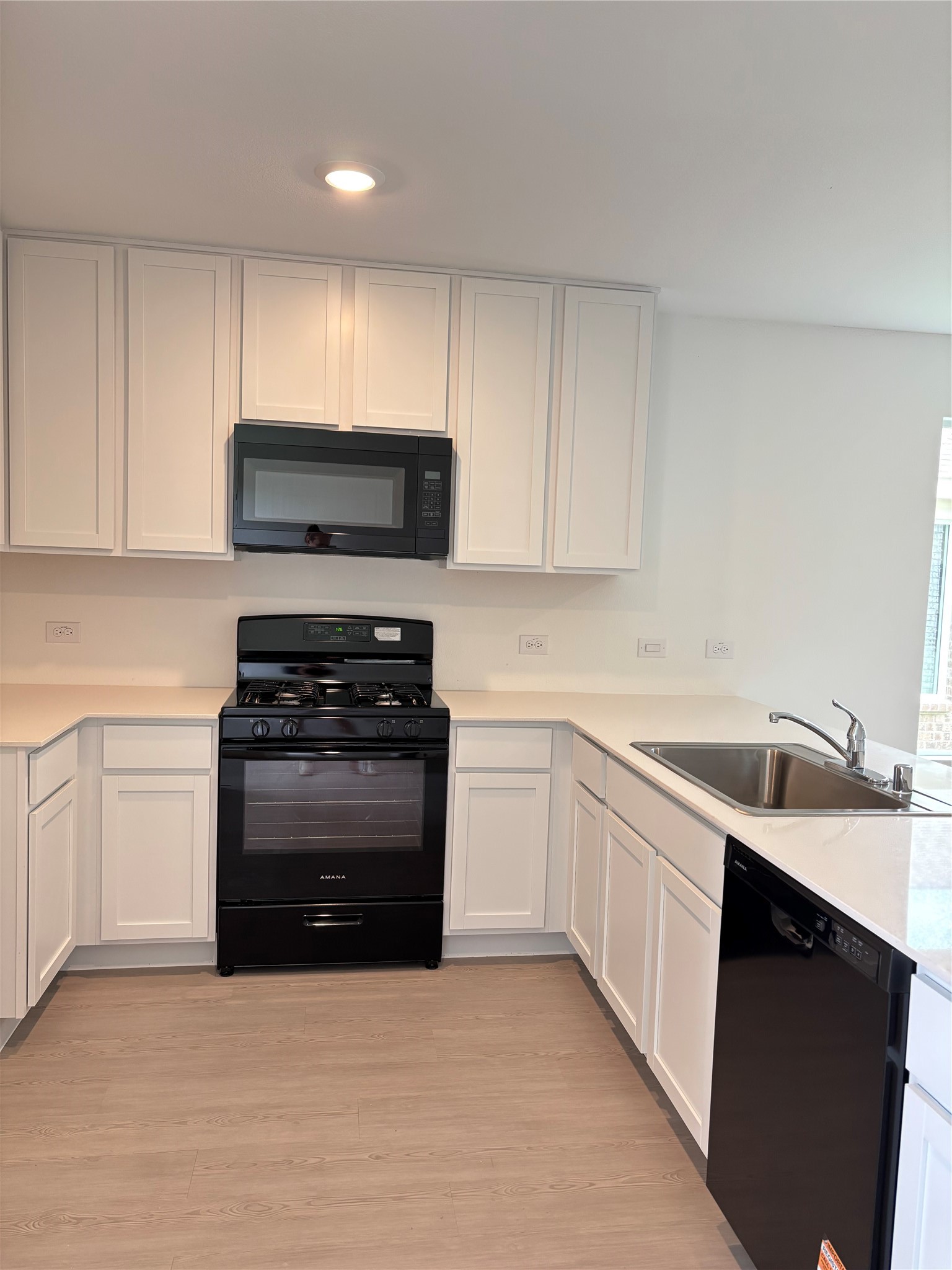 582 Falling Cave Drive, Willis, TX 77378