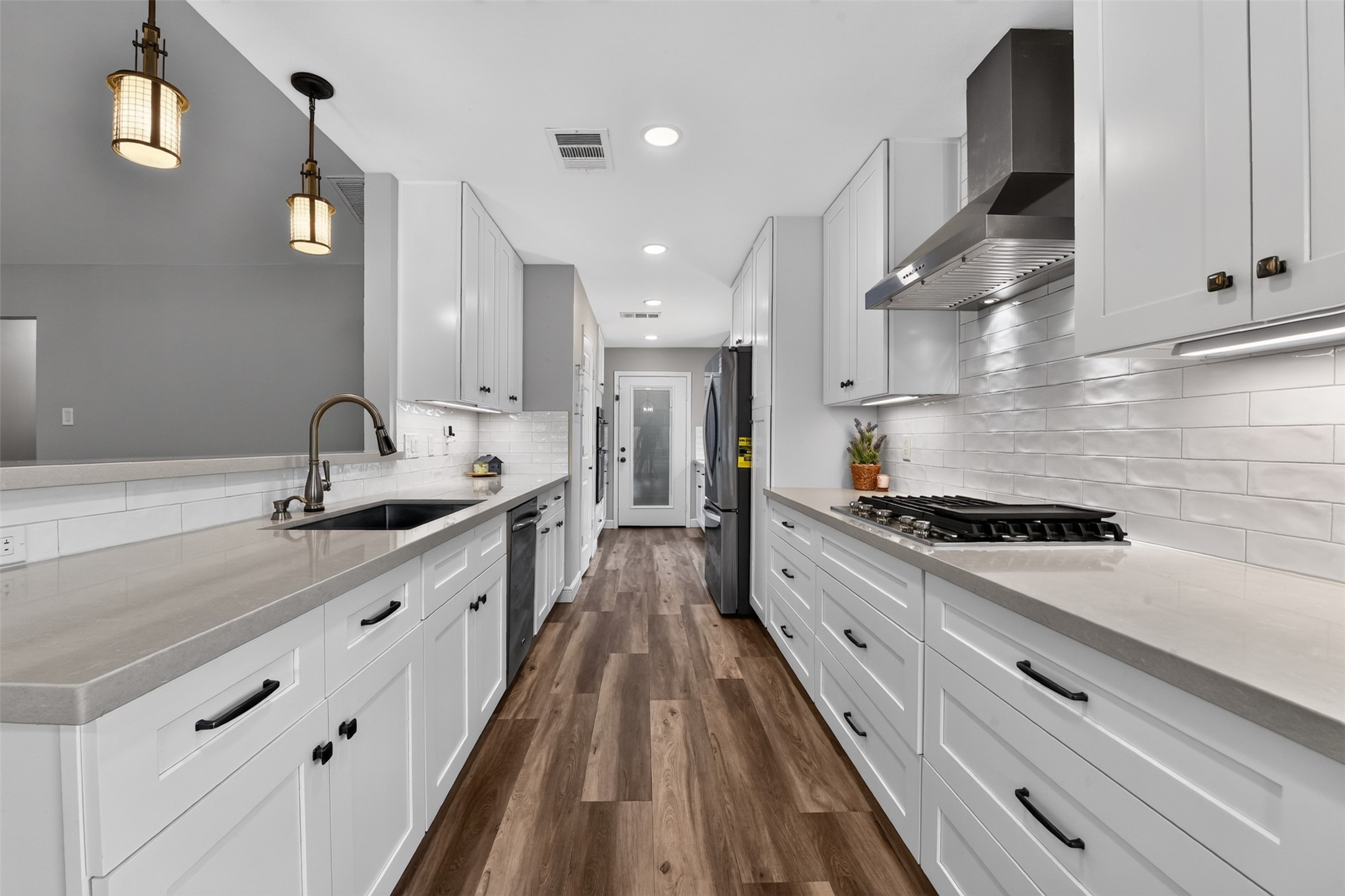 Kitchen is beautifully uodated with granite counters and luxury vinyl flooring, Kitchen is beautifully uodated with granite counters and luxury vinyl flooring,