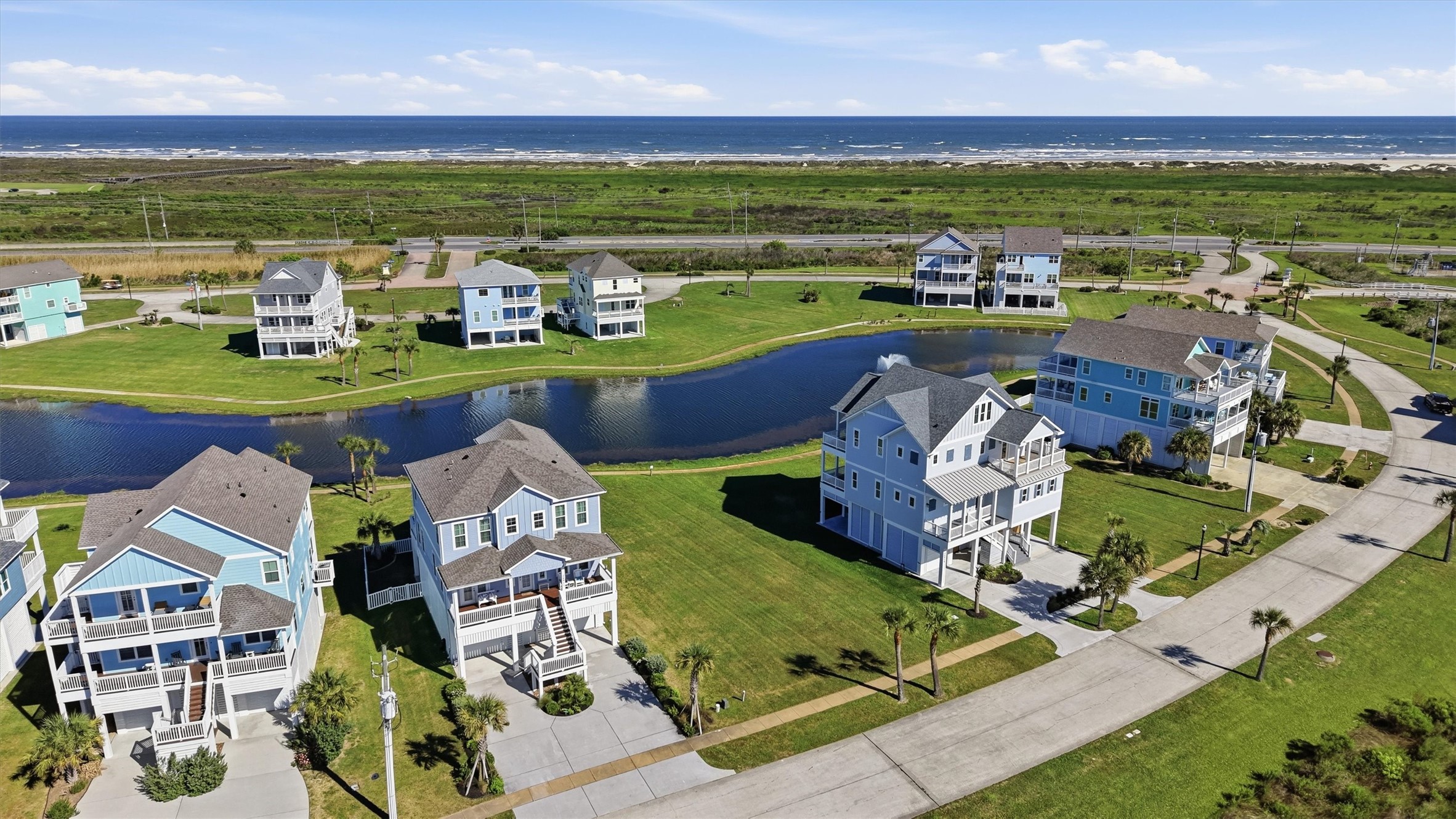 Surrounded by attractive coastal homes and open green space, this homesite offers a peaceful setting for the custom home you have been dreaming about. Surrounded by attractive coastal homes and open green space, this homesite offers a peaceful setting for the custom home you have been dreaming about.