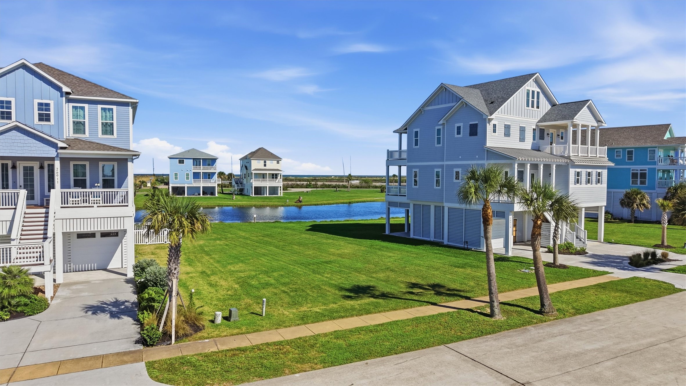 This is a rare chance to own a prime homesite in Pointe West with potential bay views, beautiful sunsets, and no pressure to build right away. This is a rare chance to own a prime homesite in Pointe West with potential bay views, beautiful sunsets, and no pressure to build right away.