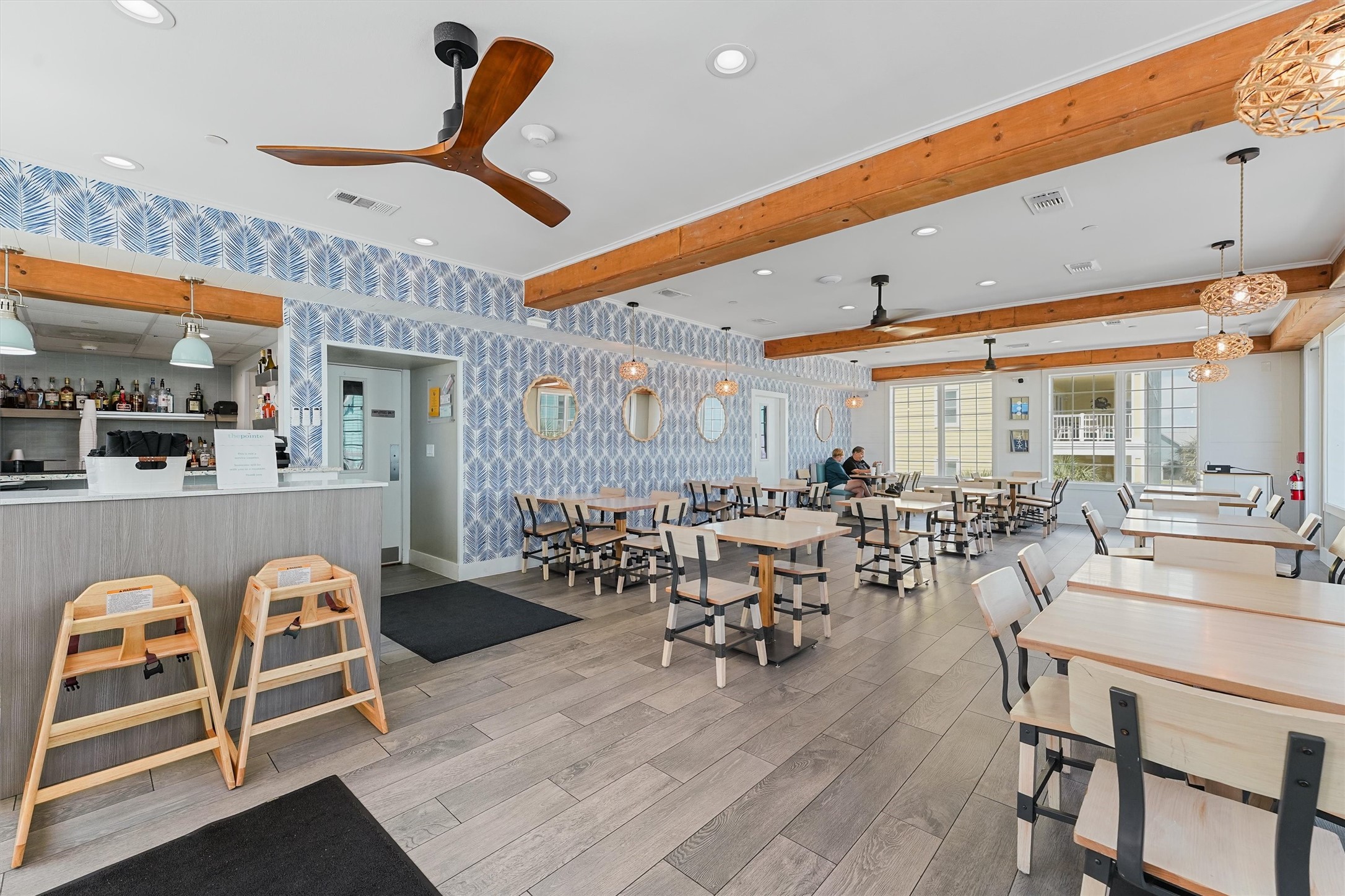 The Clubhouse Restaurant also
features stylish interiors and a
full menu, making it the perfect
spot for meals with family and
friends.