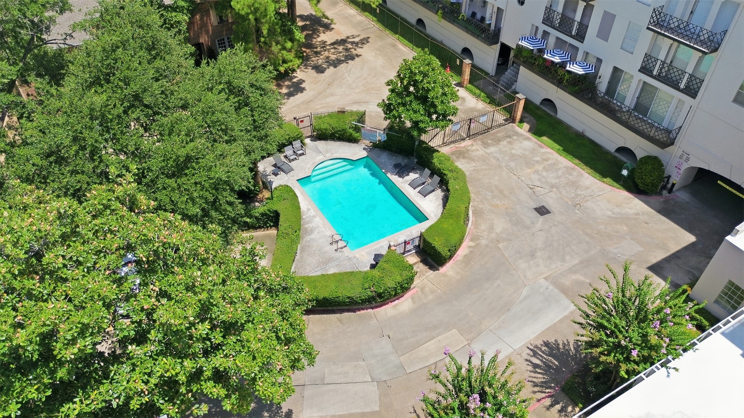 2333 Bering Drive, #108, Houston, TX 77057