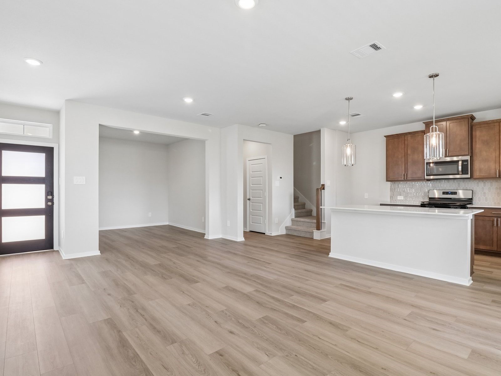 Photo is not of the actual home, but is an inspirational photo of builder's model home and may depict options, furnishings, and/or decorator features that are not included.