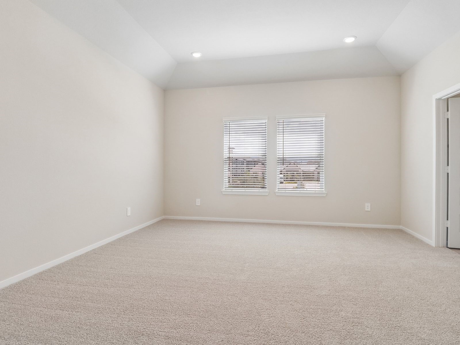 Photo is not of the actual home, but is an inspirational photo of builder's model home and may depict options, furnishings, and/or decorator features that are not included.