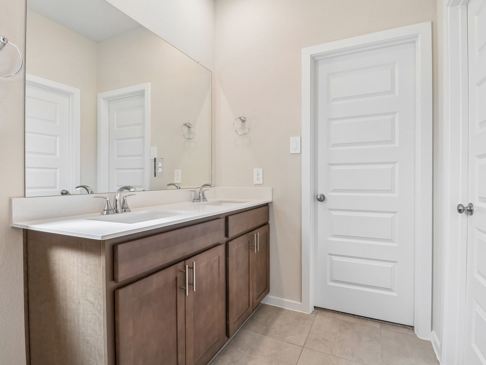 Photo is not of the actual home, but is an inspirational photo of builder's model home and may depict options, furnishings, and/or decorator features that are not included.