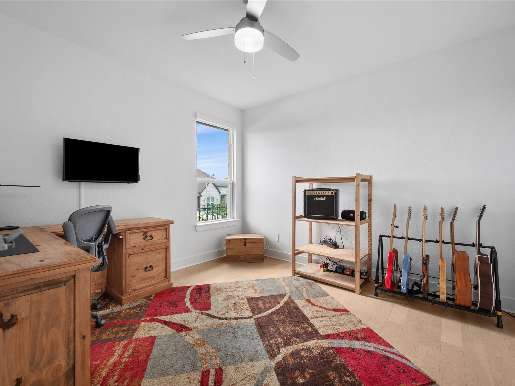 Bedroom 2, additional office space, or a play room!