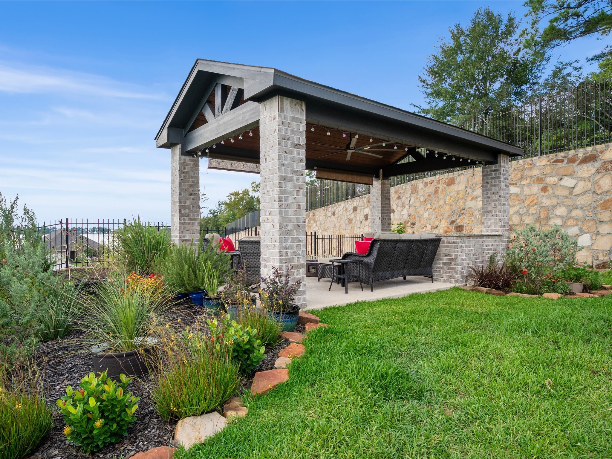 Cabana with lake views & a 360-degree view