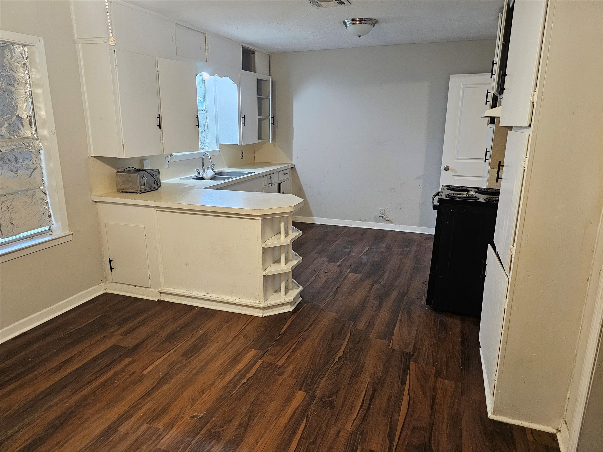 1305 James Street, Rosenberg, TX 77471