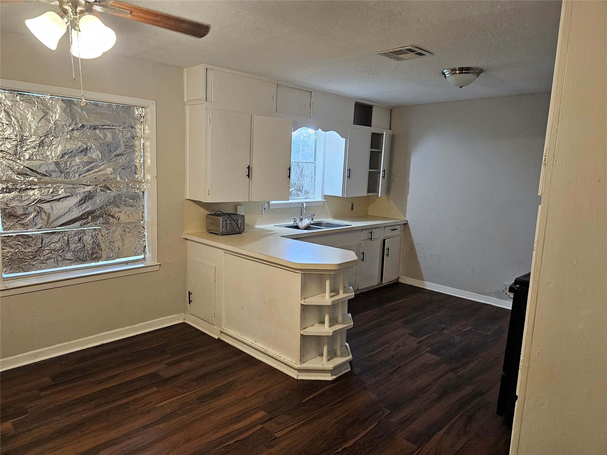 1305 James Street, Rosenberg, TX 77471