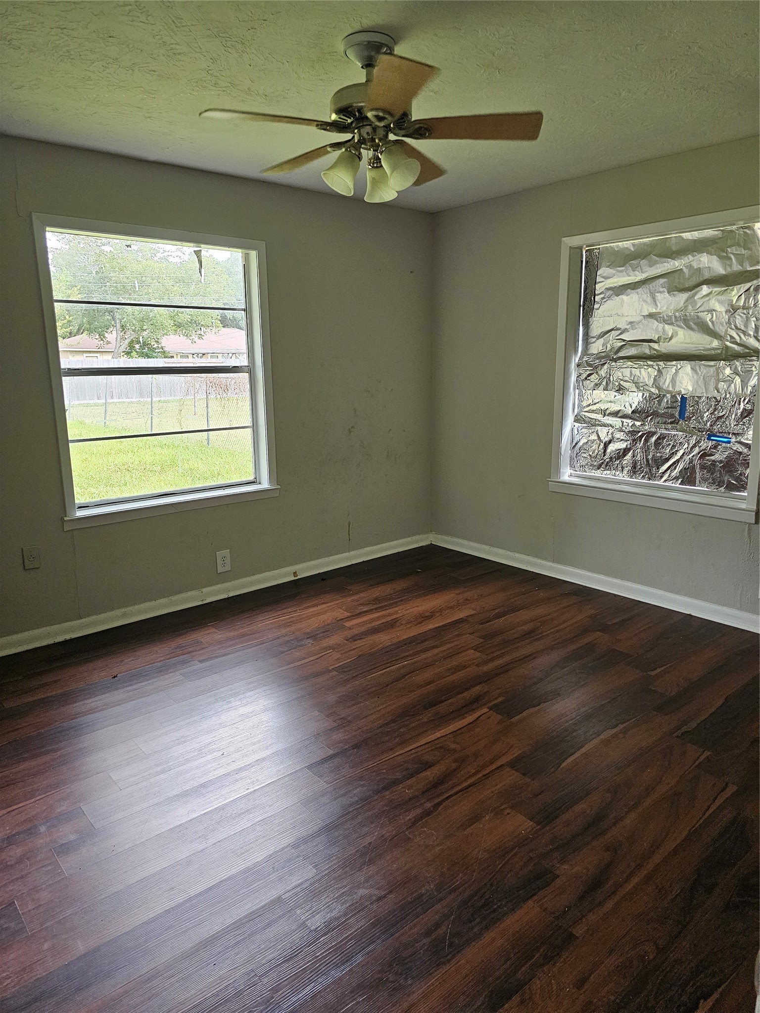 1305 James Street, Rosenberg, TX 77471