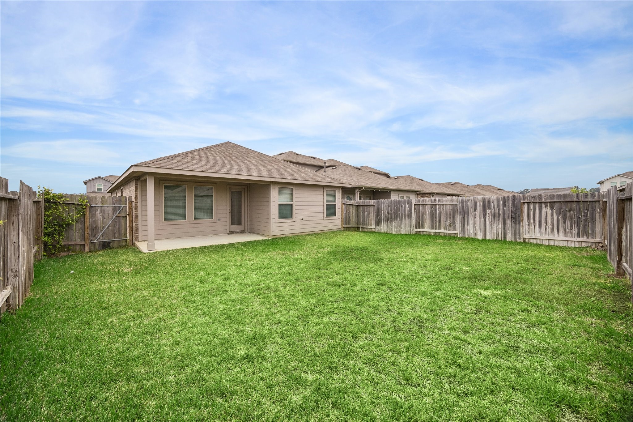 16691 Lonely Pines Drive, Conroe, TX 77302 16691 Lonely Pines Drive, Conroe, TX 77302
