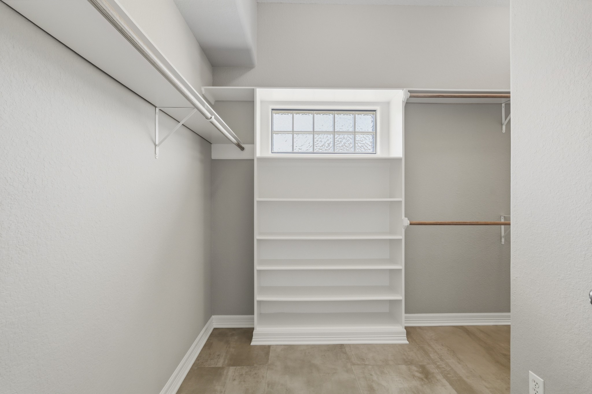 Custom closet system provides exceptional organization