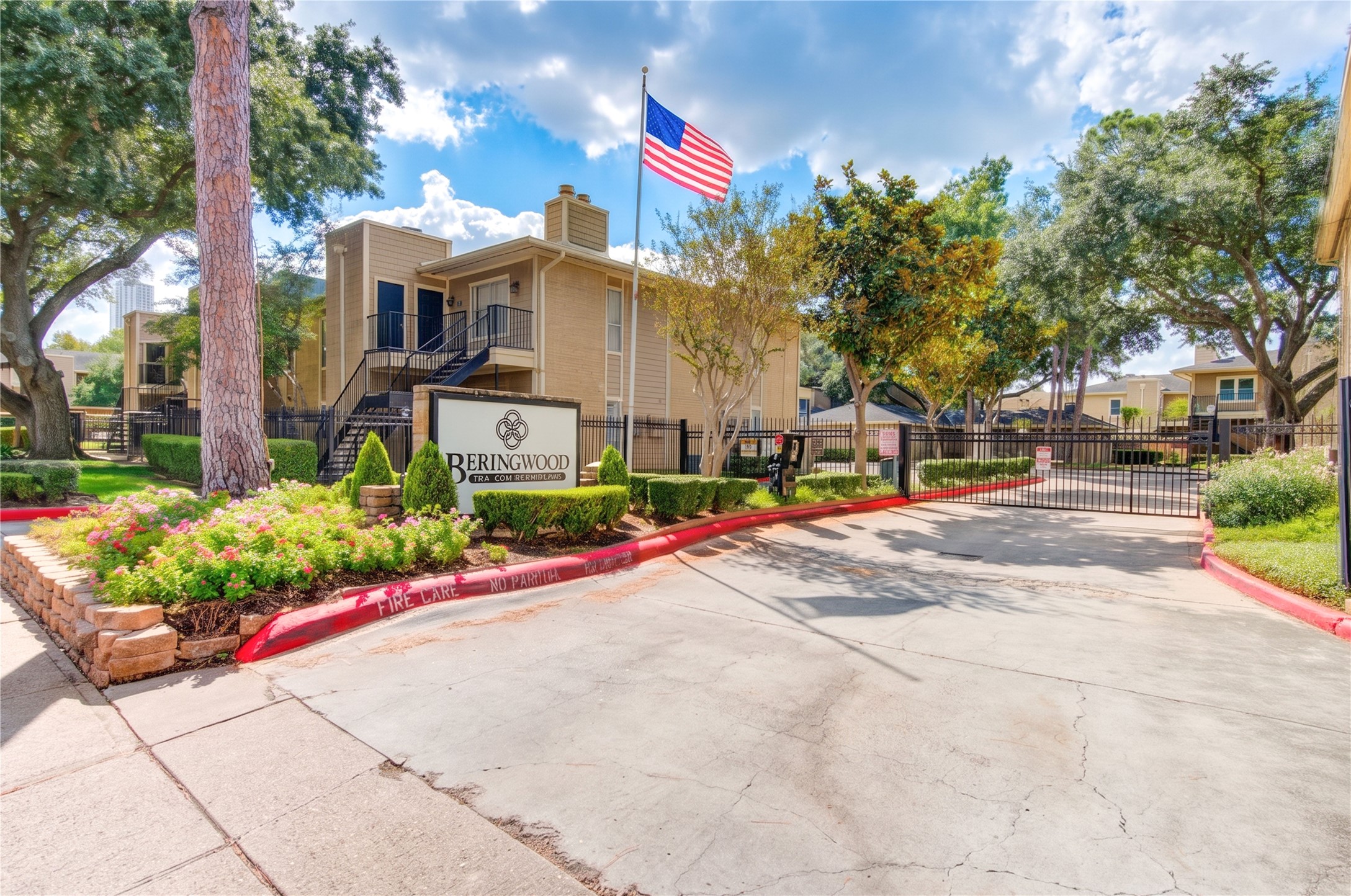 706 Bering Drive, #103, Houston, TX 77057