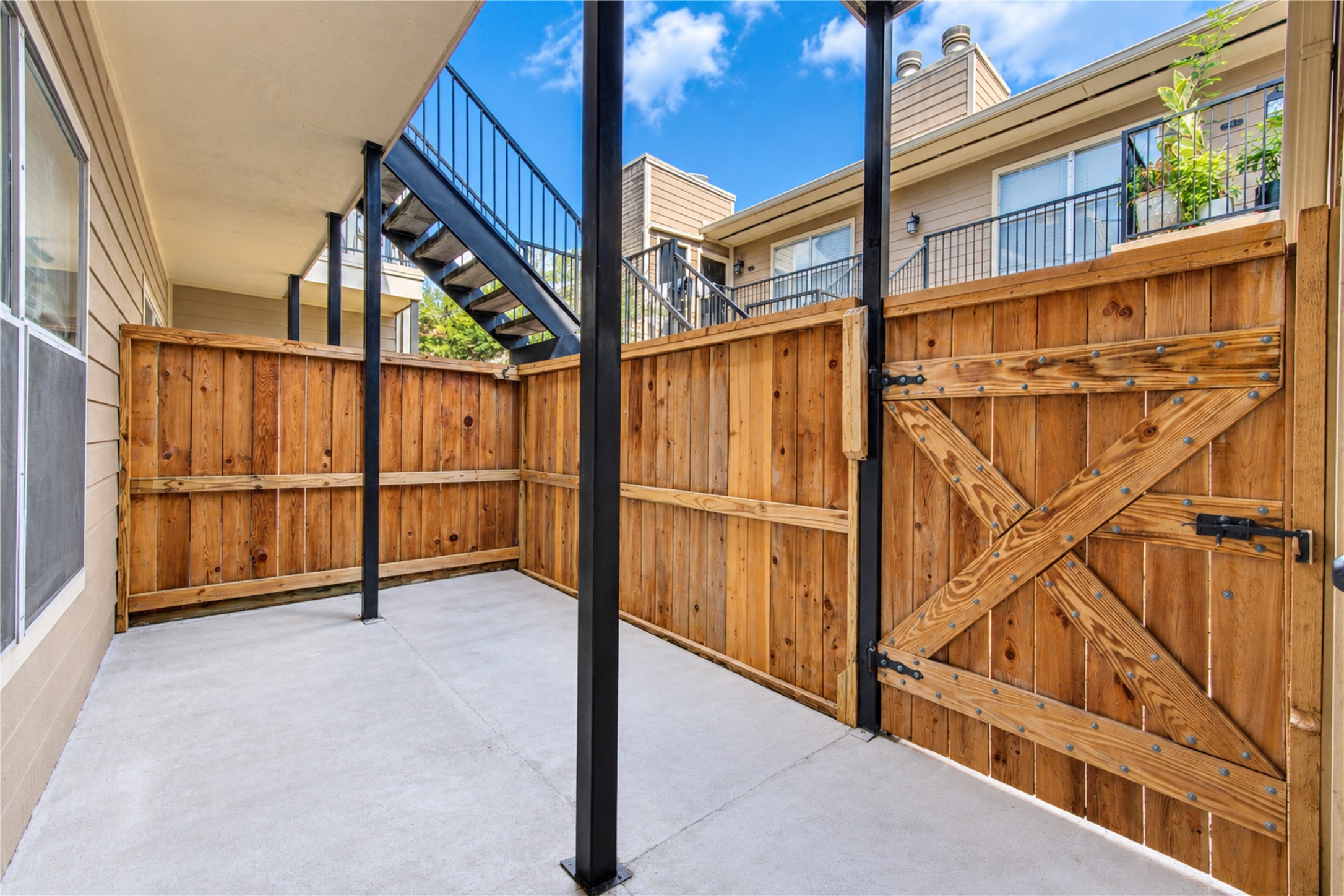 706 Bering Drive, #103, Houston, TX 77057