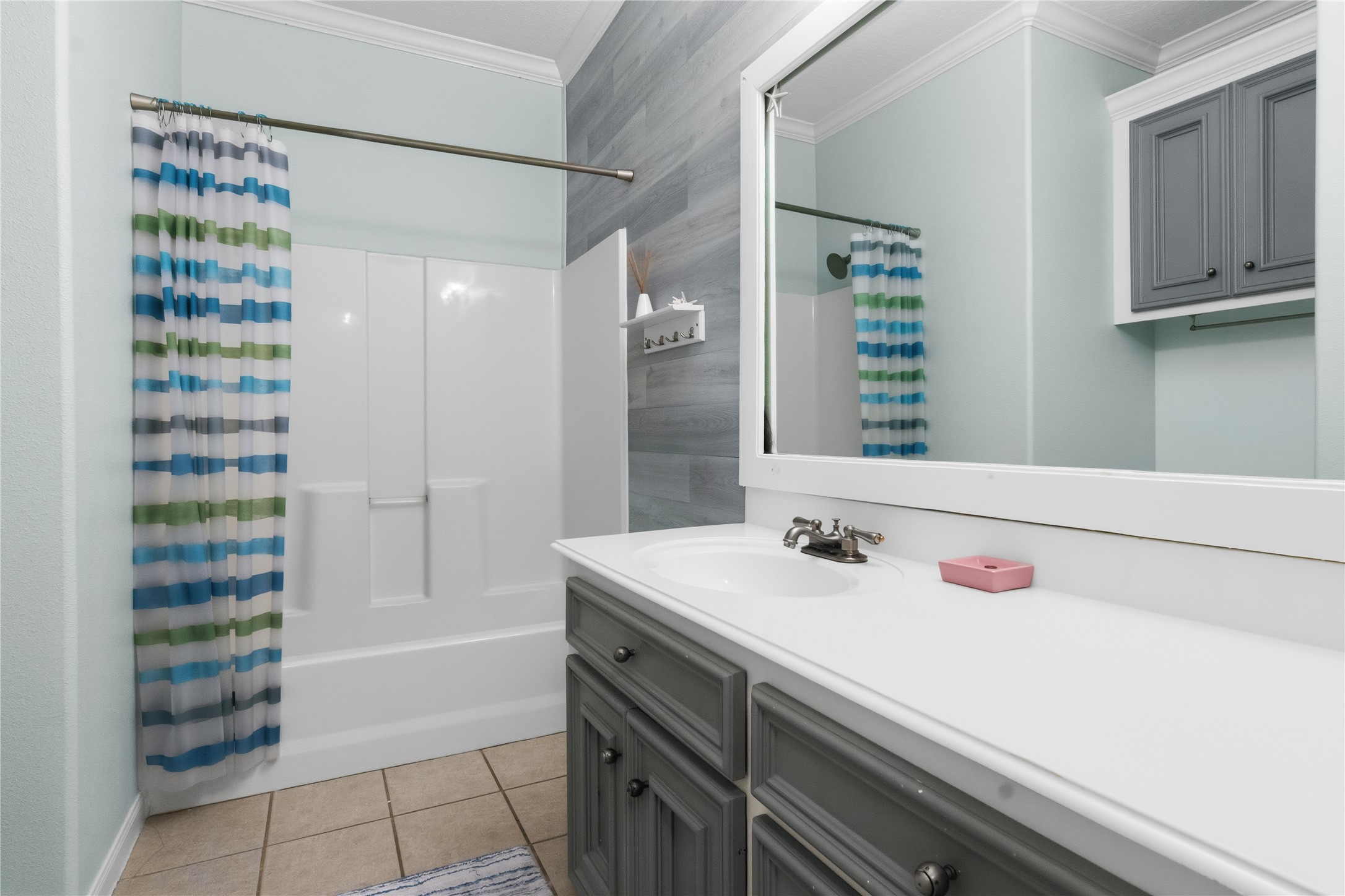 4 N Curlew Street, La Marque, TX 77568