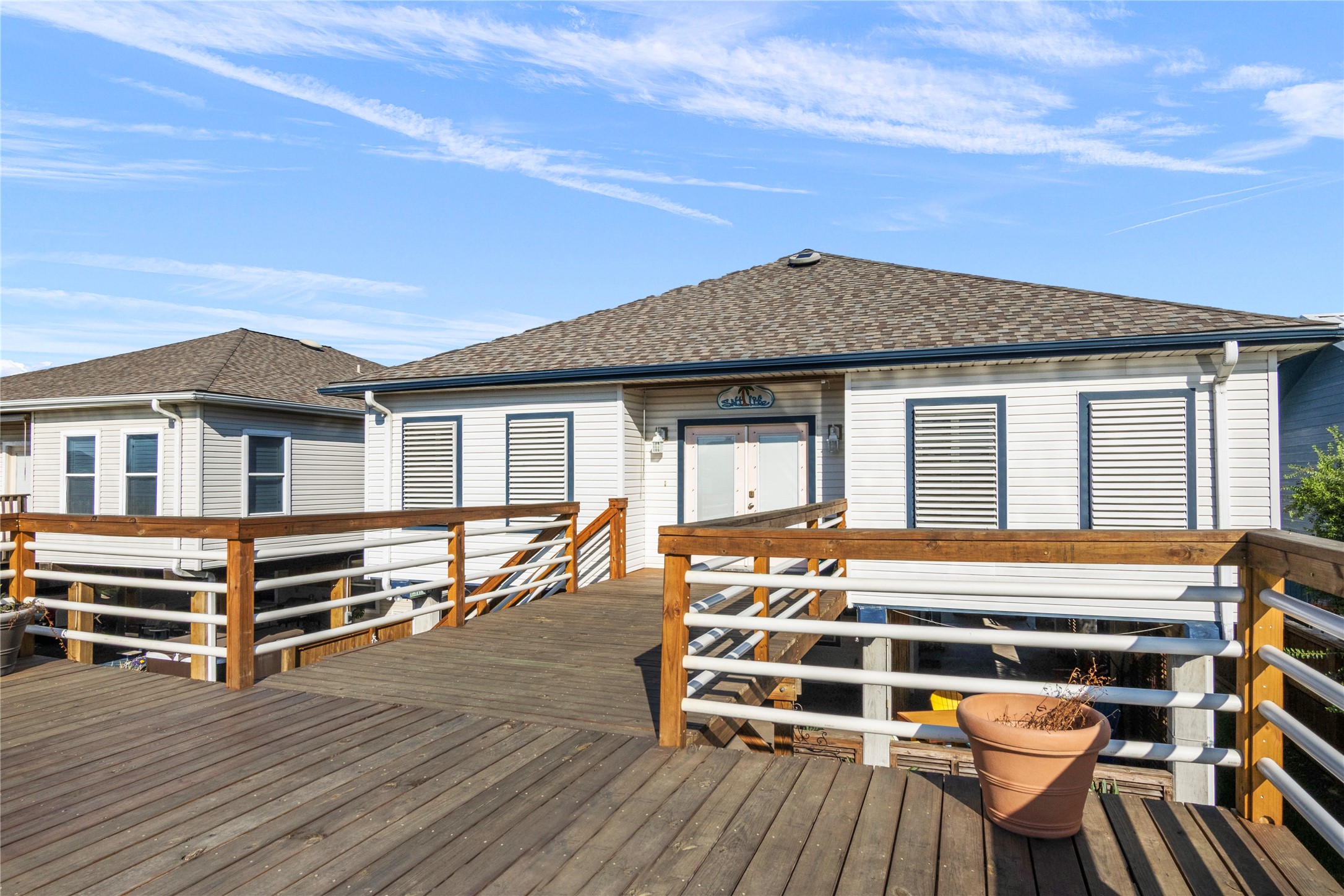 4 N Curlew Street, La Marque, TX 77568