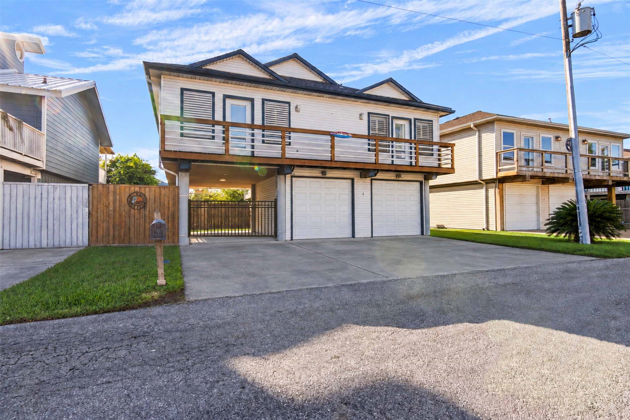 4 N Curlew Street, La Marque, TX 77568