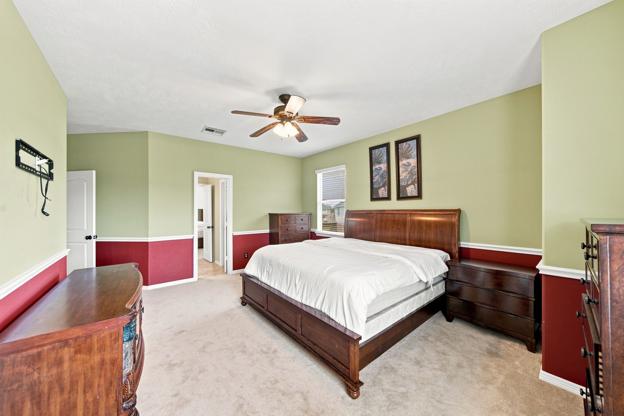 Secondary Bedroom