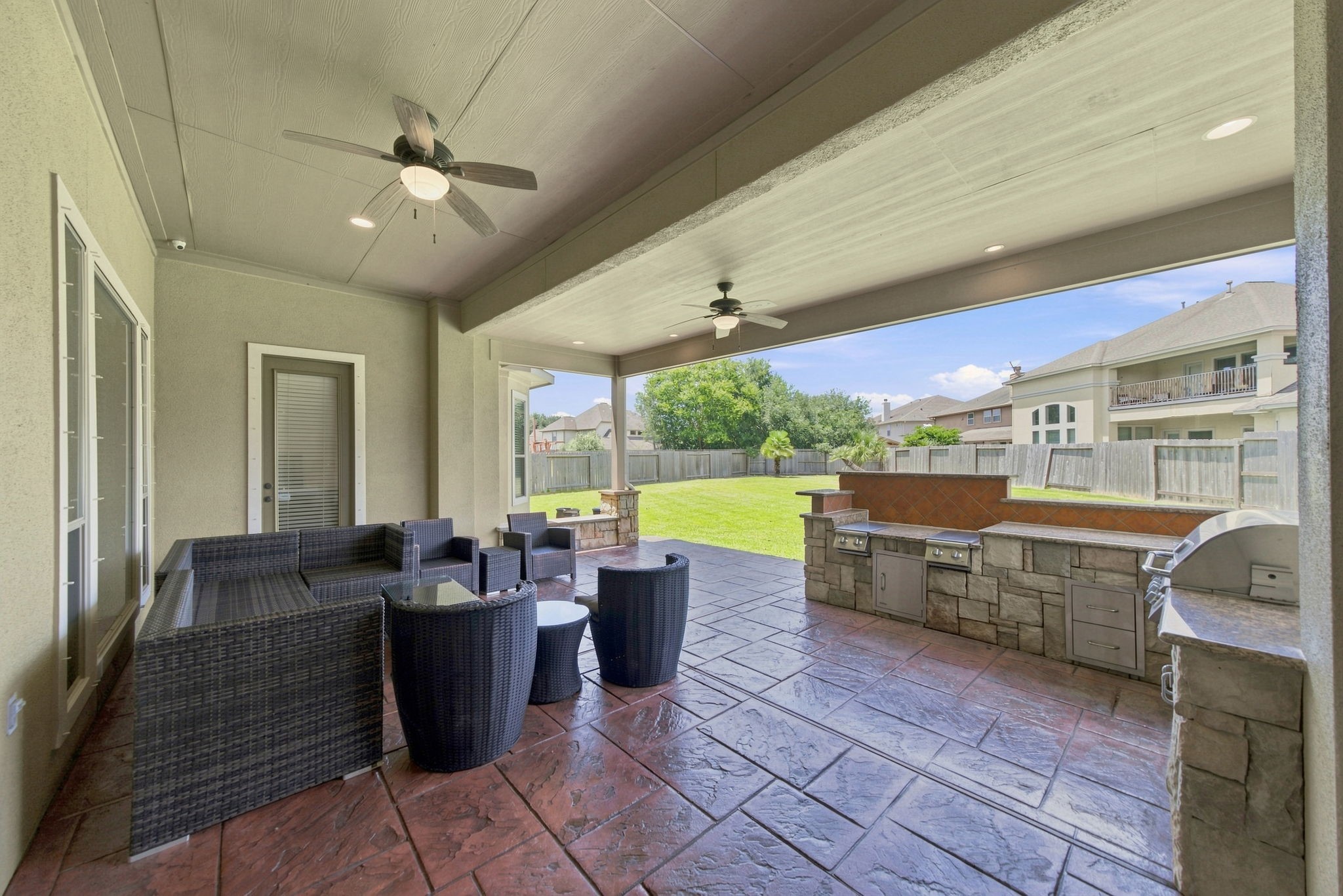 Outdoor Kitchen
