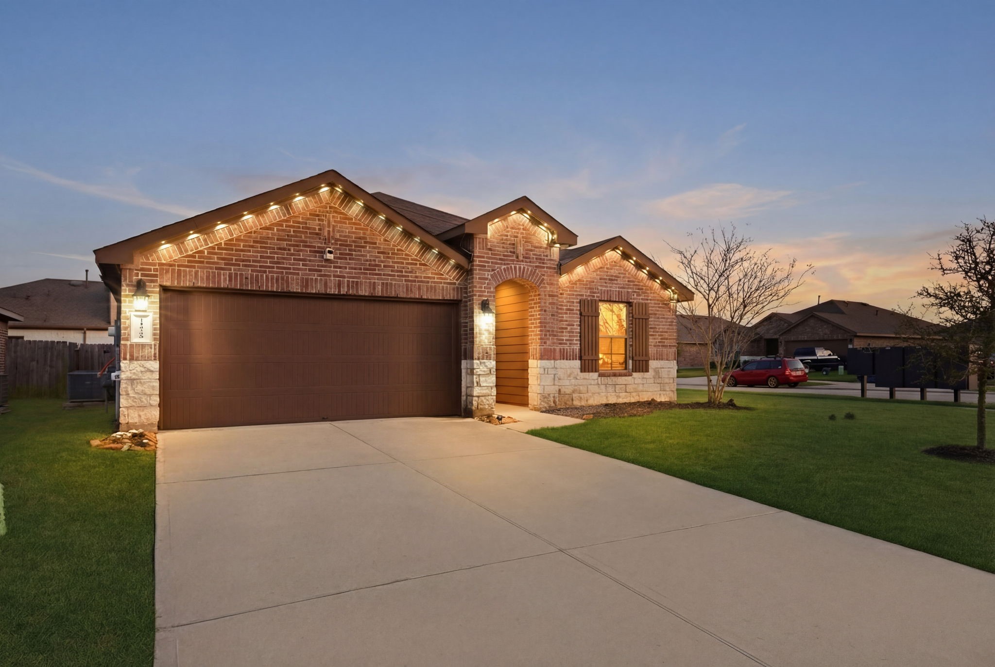 Beautiful one-story home in Texas City featuring modern stone and siding exterior with strong curb appeal. Beautiful one-story home in Texas City featuring modern stone and siding exterior with strong curb appeal.
