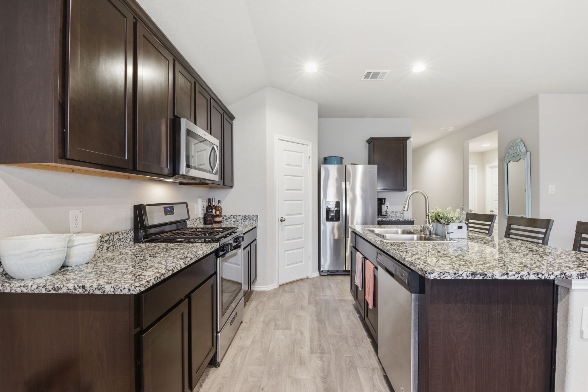 Beautiful kitchen layout ideal for entertaining and everyday living.