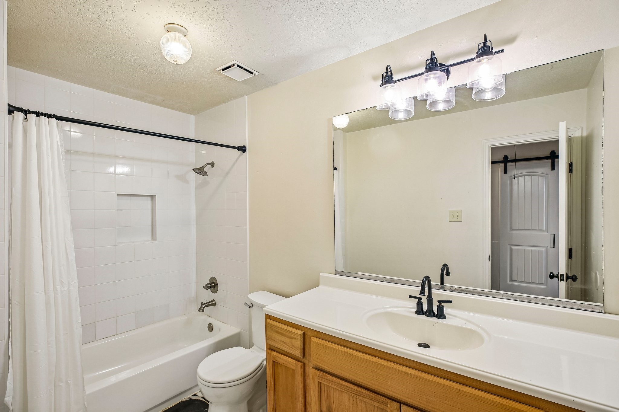 Full bathroom upstairs