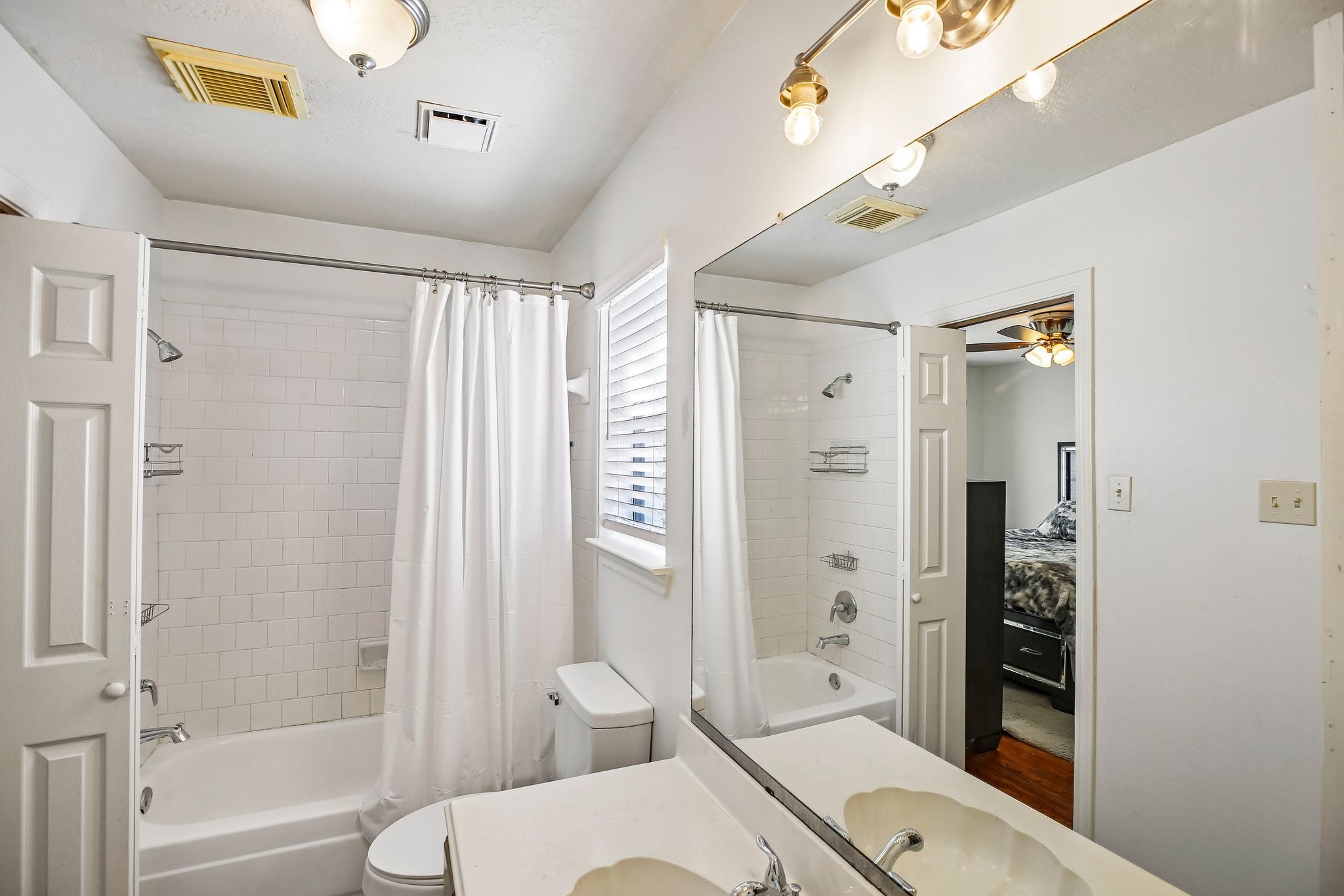 Tub/shower combo