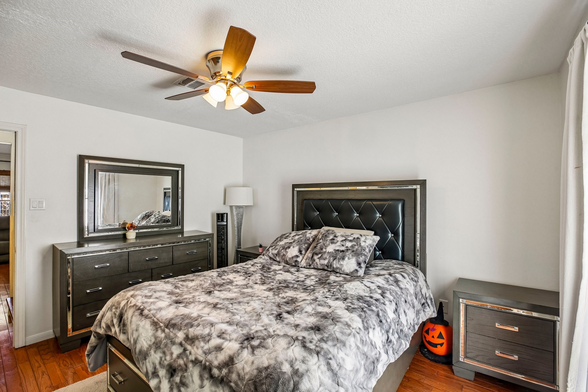 5501 Pecos Street, Dickinson, TX 77539