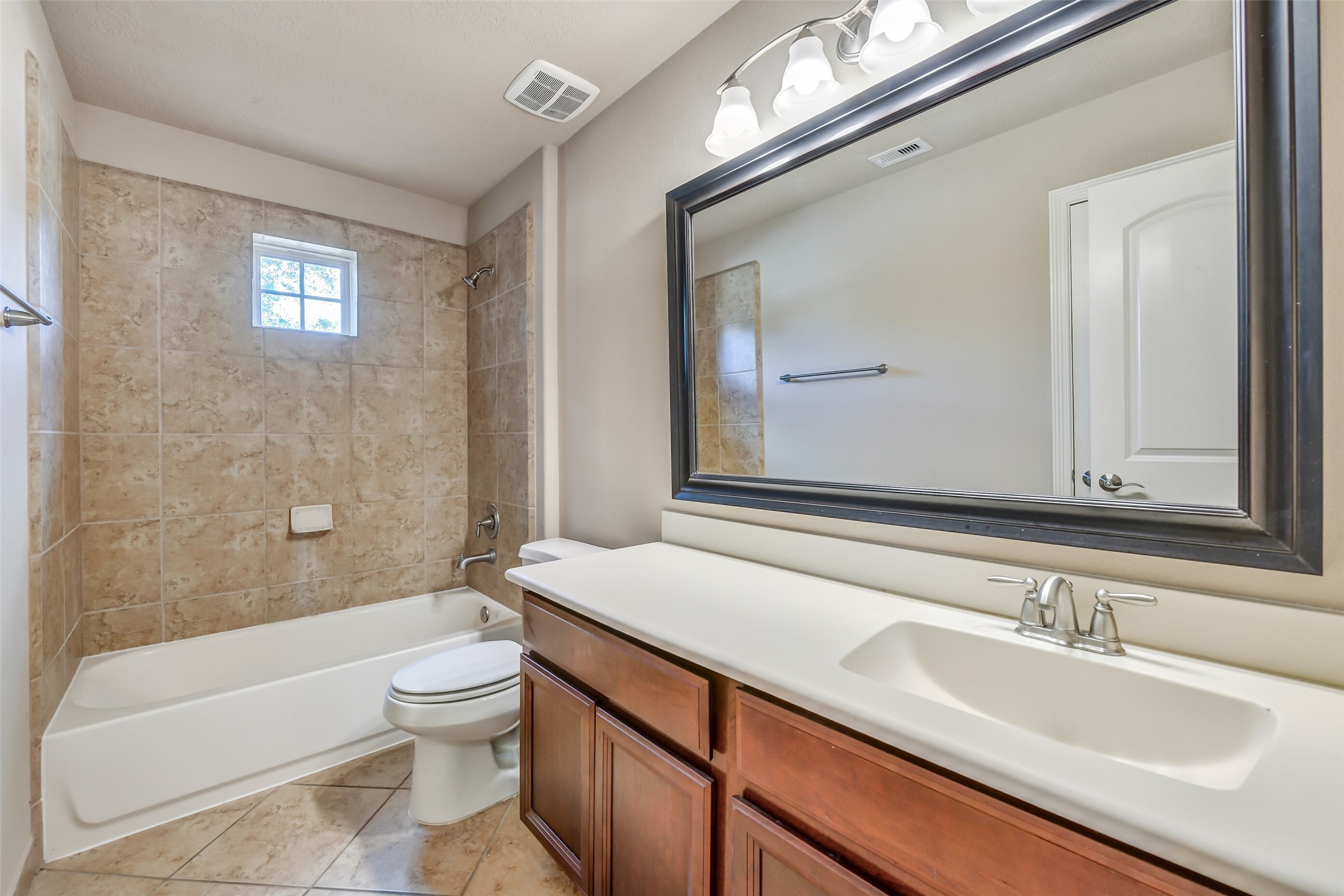 7122 Fall Creek Lane, Missouri City, TX 77459