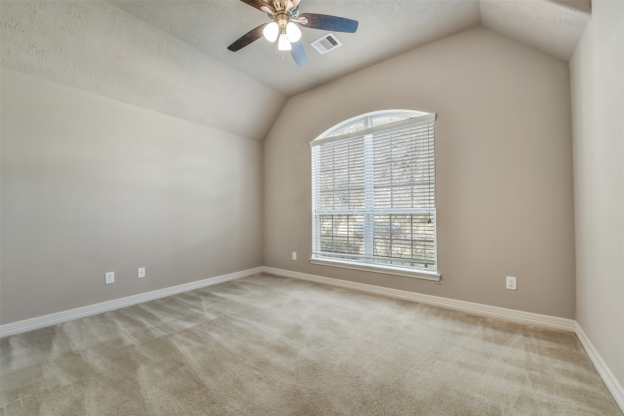 7122 Fall Creek Lane, Missouri City, TX 77459