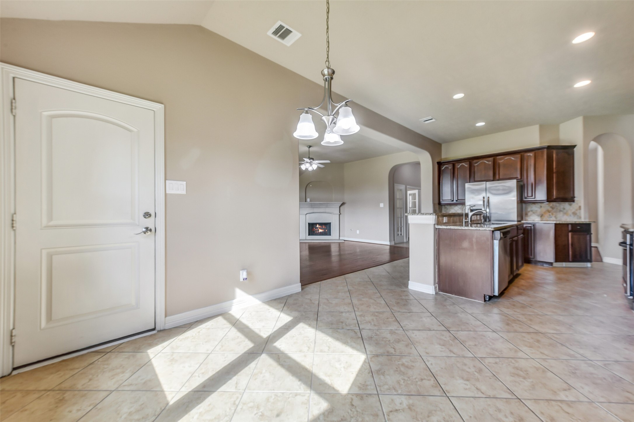 7122 Fall Creek Lane, Missouri City, TX 77459