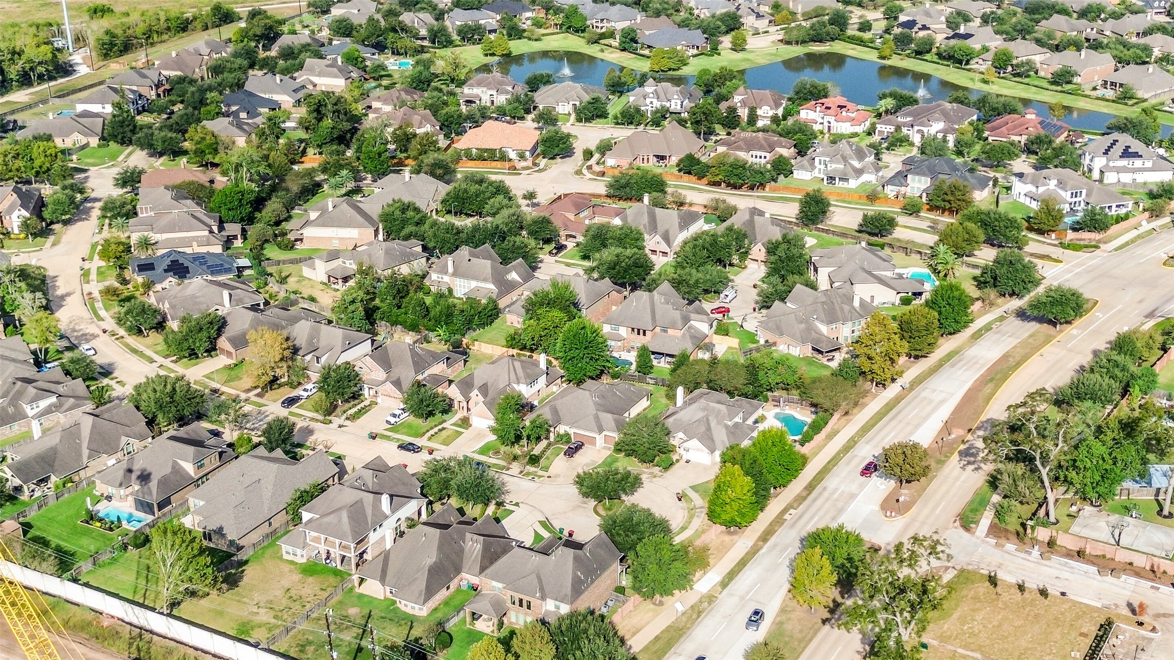 7122 Fall Creek Lane, Missouri City, TX 77459