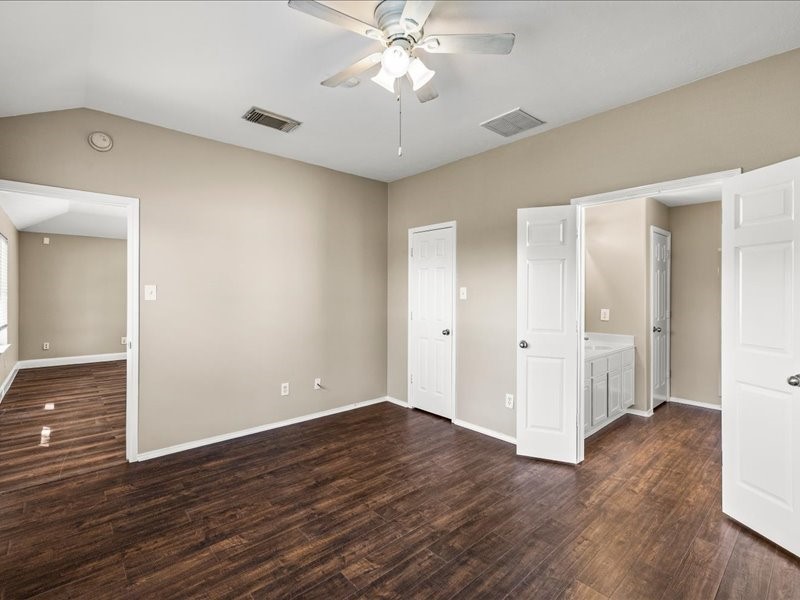 167 Rustic Colony Lane, Dickinson, TX 77539