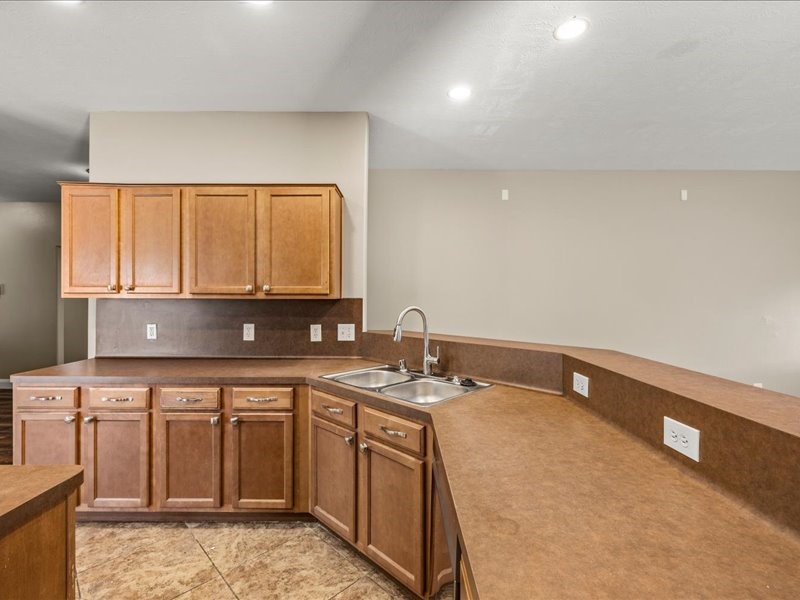 167 Rustic Colony Lane, Dickinson, TX 77539