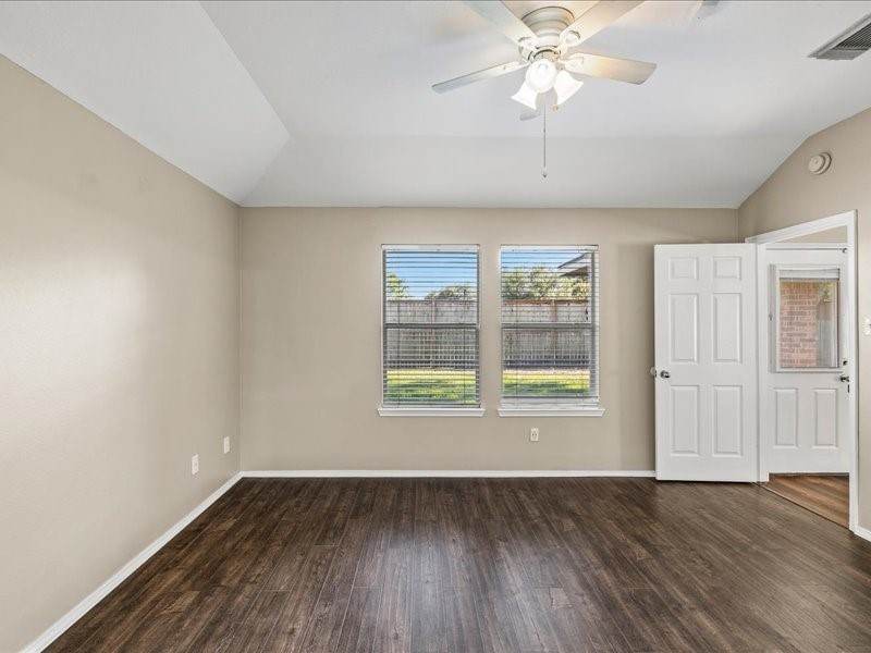 167 Rustic Colony Lane, Dickinson, TX 77539